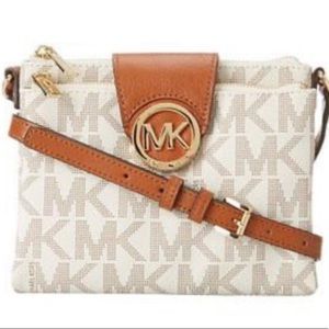 Michael Kors Vanilla LG Crossbody (Unused w/ tags)